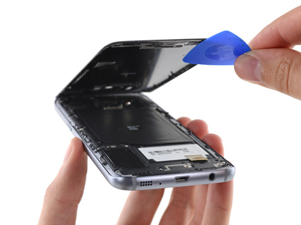 Samsung Galaxy S7 : il ne se répare pas très facilement
