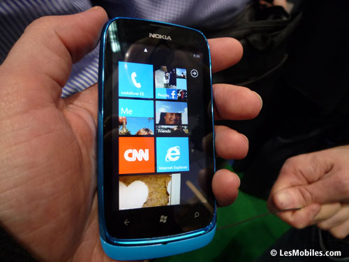 Nokia dévoile le Lumia 610 (Windows Phone)