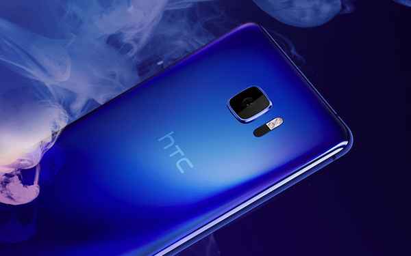 HTC U Ultra : la phablette premium est officielle et surprenante