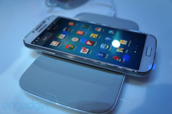 Samsung Galaxy S4 : du chargement sans fil... selon les pays et les opérateurs