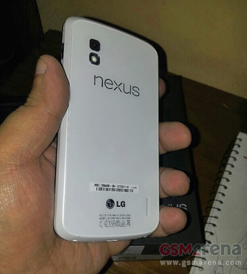 Google Nexus 4 : encore des photos en fuite de la version blanche