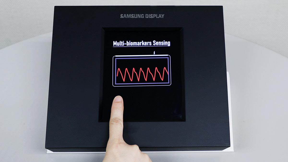 Samsung Display dévoile le premier écran OLED intégrant un lecteur d’empreinte digitale et de fréquence cardiaque