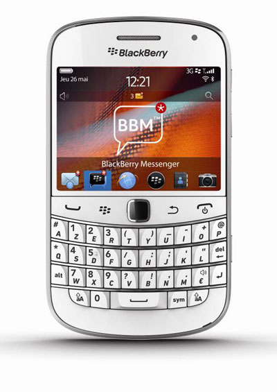 Le BlackBerry Bold 9900 blanc en avant-première chez SFR